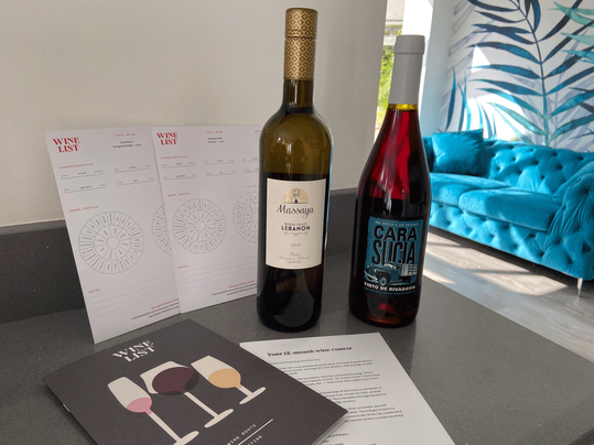 The Wine List review - box contents