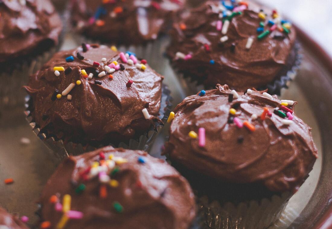 Picture of chocolate birthday cupcakes